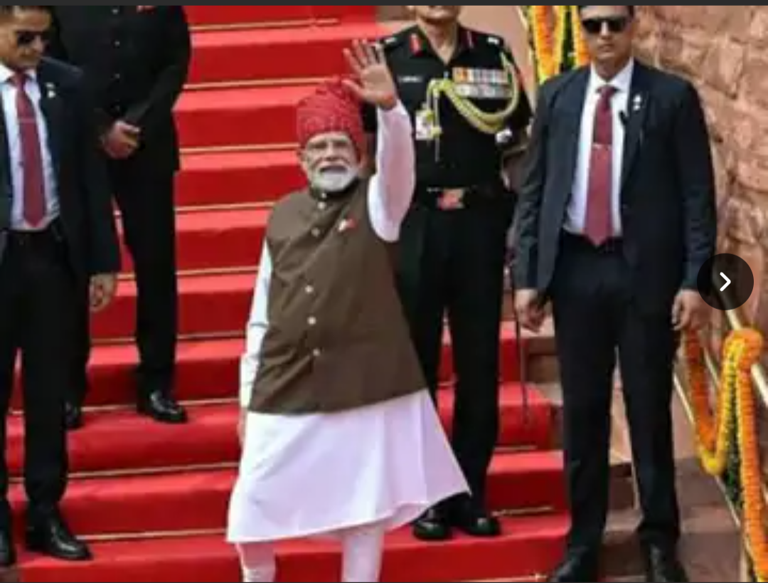 25 वर्ष और लक्ष्य से आगे की एक कहानी:पीएम मोदी की सत्ता की यात्रा से अधिक जिम्मेदारी की यात्रा है