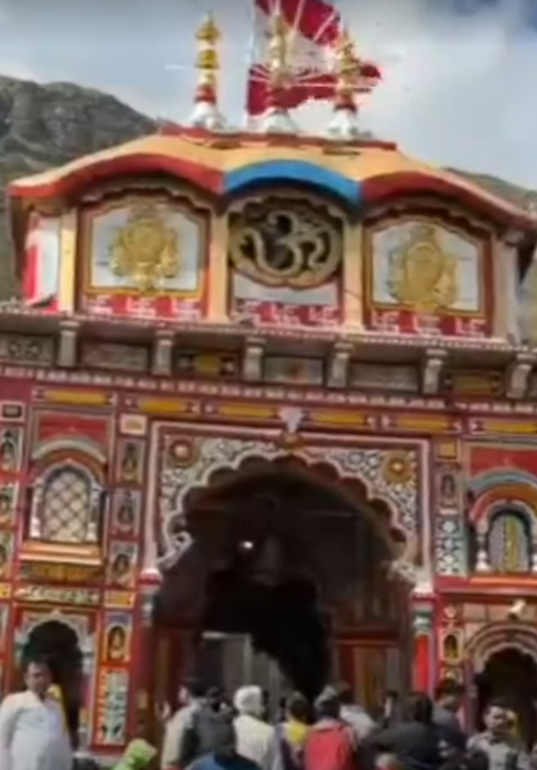 बद्रीनाथ धाम में श्रद्धालुओं की संख्या 20 लाख के पार:एक महीने की यात्रा बाकी, 22 लाख के पार पहुंचने की उम्मीद