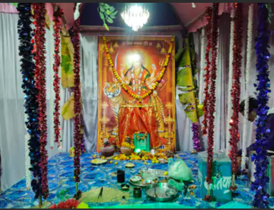 माता रानी की आराधना के साथ डांडिया की धूम:सज-धजकर कार्यक्रम में पहुंच रहीं महिलाएं, भामाशाह भी कर रहे सहयोग