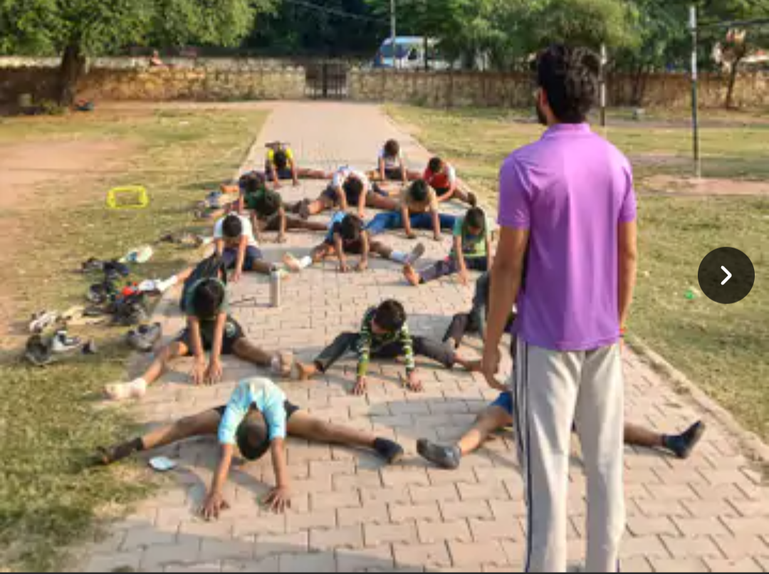 बूंदी में बच्चों ने योगाभ्यास किया:अमृत संजीवनी पार्क योजना के तहत किया योग, खेल से स्वस्थ जीवनशैली अपनाने का संदेश